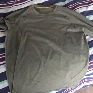 Long-sleeve thermal type shirt from Yoga Smoga